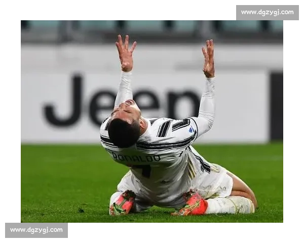 空门卧射偏出瞬间!看台视角下的遗憾与呐喊 空门卧射偏出瞬间!看台视角下的遗憾与呐喊